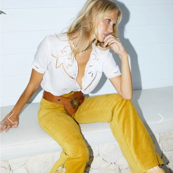 Chasing Unicorns✨ Not Alone Anymore Linen Cutwork Blouse sz M - Picture 9 of 17